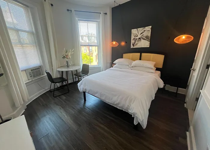 Good Hotels Boston